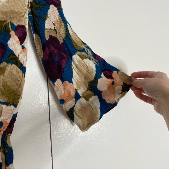 O’Neill Floral Romper with pockets - Picture 9 of 11